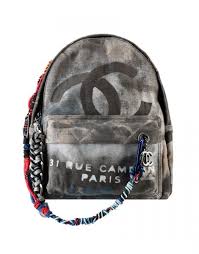 Chanel Graffiti Printed Canvas Sirt Cantasi Mochila Chanel Sacos Moda Mochila