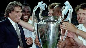 Bernard tapie qui souhaite redorer l'image de la cité phocéenne. Bernard Tapie Heros De Marseille Marseille Bouches Du Rhone Br Region Paca Grand Sud Insolite Et Secret