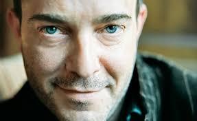 NICOLAS UNGEMUTH Le rock critic le plus vénère de France