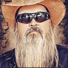 Glen Stapleton's Instagram, Twitter & Facebook