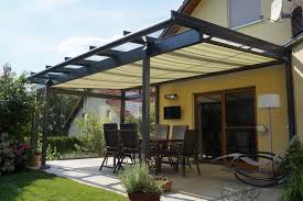 Auf russisch nach der farbe fragen. Ich Liebe Die Markise Die Dieses Haus Hat Mir Gefallt Dass Sie Eine Gelbe Farbe Hat Die Zur Farbe Des Hauses Passt Ei Terrassendach Terrassen Dach Markise