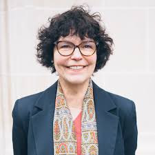 Debra Berg's Instagram, Twitter & Facebook