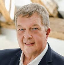 Ryan Daff's Instagram, Twitter & Facebook