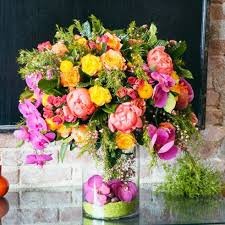 A professional florist nearby your place would certainly know something more about flowers when compared to a neighborhood grocery store which sell many other things including flowers. Free Same Day Flower Delivery In Thousand Oaks Simi Flowers Gifts