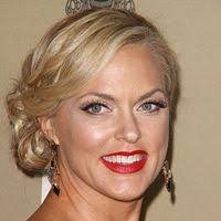 Dynastie (2017) : Dynastie (2017) : Photo Nathalie Kelley, Grant Show