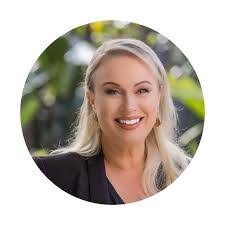 Michelle Sargent's Instagram, Twitter & Facebook