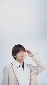 Alive On Twitter In 2020 Kim Taehyung Wallpaper V Taehyung Bts Taehyung