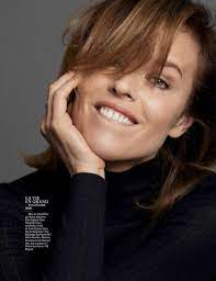 Eva herzigova cuts a sleek silhouette in a sophisticated pencil skirt. Eva Herzigova La Force Du Naturel Madame Figaro