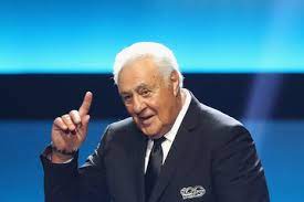He had his best years with the boston bruins, where he became the. Phil Esposito Zimbio