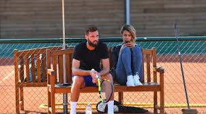 His best result in a grand slam has been reaching the fourth. Wag Du Jour Shy M Toujours Aussi Proche De Benoit Paire
