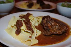 Sauerbraten Von Der Rehkeule Aus Dem Backofen Rezept Rezept Sauerbraten Rezepte Backofen Rezepte