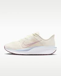 Nike Quest 6