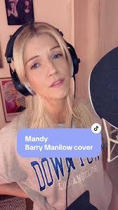 Mandy Barlow's Instagram, Twitter & Facebook