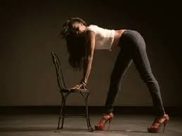 Joshua's tiki hut is a nags head vacation rental. How To Dance For Man In The Bedroom Inspired By Ciara Hellobeautiful