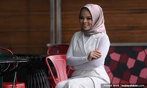 Download lagu mp3 & video: Malaysiakini Siti Sarah Bukan Mengada Ngada Nyanyi Lagu Dap Dap Dap