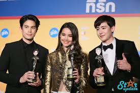 Nonton film thailand brother of the year 2018. 2pmalways On Twitter Press 180509 Brother Of The Year Gala Premiere Nichkhun Https T Co Rgg9bygia4