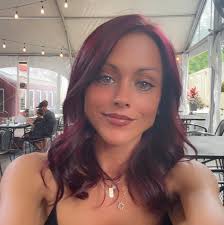 Why does Caroline's makeup change in S2 E3 of The Vampire Diaries?