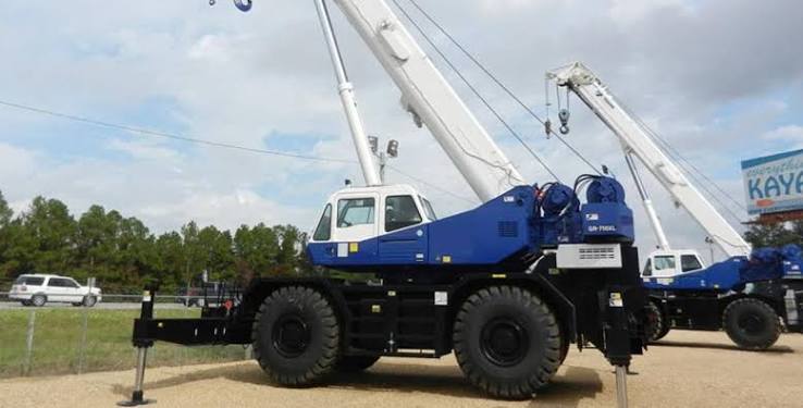 Tadano GR-750XL Rough Terrain Crane