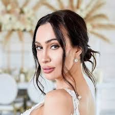 Megan Stagg (@megstaggrealestate) · Instagram photos and Reels