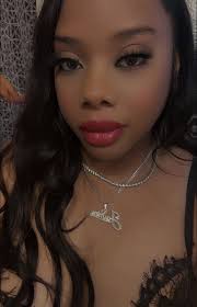 Girly fashion and beauty links