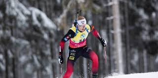 Sledujte, ako paulína fialková a ivona fialková zvládnu svoje úseky. Biatlon Dnes