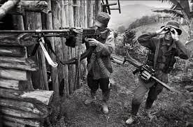 Resultado de imagen para imagenes del conflicto armado en colombia