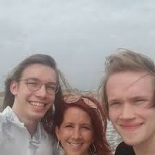 Carlene Mccall's Instagram, Twitter & Facebook