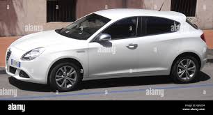 Image result for Bianco Dorato 2010 Alfa-Romeo