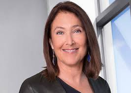 Dianne Archer's Instagram, Twitter & Facebook