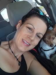 Minnie say peace and love people 💗