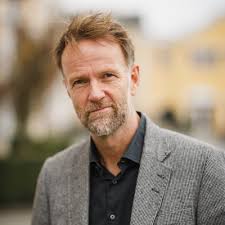 hummel-topchef træder tilbage for at forfølge karrieredrøm