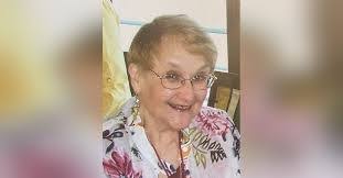 Lynne Morrison's Instagram, Twitter & Facebook