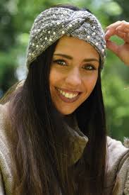 Aber stirnbänder bringen noch viel mehr pluspunkte mit. Damen Strick Stirnband Perlen Metallic Glitzer Knoten Haarband Headband Winter Ebay