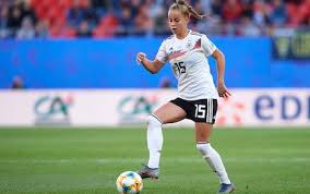 Гвинн джулия / gwinn giulia. Giulia Gwinn Mocks Usa S 13 Celebrations While Insisting Germany Have Nothing To Fear About World Cup Rivals