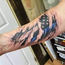 This ripped skin tattoo on the foot shows realistic detail of what lies just beneath the surface, complete with all of the proper bones. 101 Amazing Ripped Skin Tattoo Ideas That Will Blow Your Mind Artofit