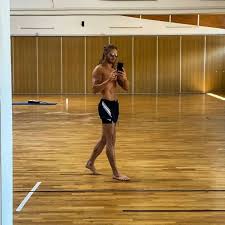 Rurik gislason mit freundin nathalia soliani bei der 22. Let S Dance Rtl Rurik Gislason Oben Ohne Fans Rasten Vollig Aus
