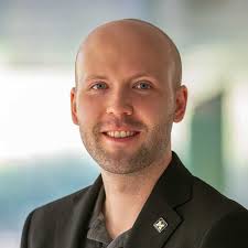 Austin Yarger receives Jon R. and Beverly S. Holt Award for Excellence in  Teaching