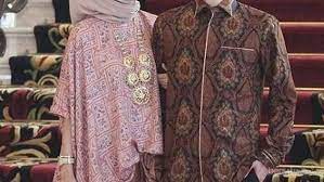 Ada baju kondangan muslim syar'i couple pernikahan brokat batik terbaru. Tak Perlu Pusing Pilih Baju Kondangan Cek Inspirasi Baju Couple Ini Yuk