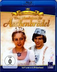 Carola braunbock was born on january 9, 1924 in vseruby, czechoslovakia. Drei Haselnusse Fur Aschenbrodel Kinderfilme Zeichentrick Independent Forum Fur Film Games Und Musik Streaming Dvd Und Blu Ray Info