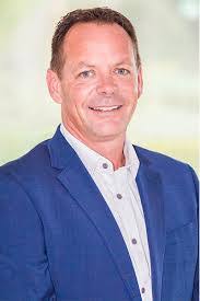 Ben Arthur's Instagram, Twitter & Facebook