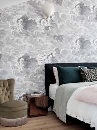 Abbinare i colori delle pareti ai mobili è difficilissimo e se pensi di cavartela con soli grigi, neri e bianchi allora ti dico che hai urgente bisogno di un architetto! Grigio Perla Arredare E Decorare Con Il Colore Neutro Che Illumina