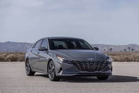 To find out why the 2021 hyundai elantra is rated 6.6 and ranked #9 in compact cars. 2021 Hyundai Elantra Hybrid Looks Exactly Like The Gasoline Model And That S Nice Slashgear