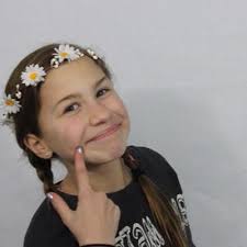 Kate Marcus (@katejmacus)