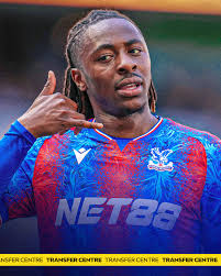 Razzaq Coleman fires one through the keepers legs to draw Yanited level  with less than 10 minutes to play 🥜