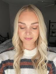 I love the unusual copper color with red lines