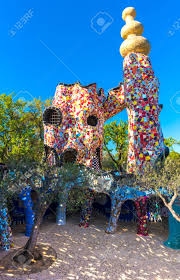 Submit & enjoy sopranovillas membership discount. Capalbio Italien 22 April 2017 Der Tarot Garden Ist Ein Grossartiger Skulpturengarten Der Auf Dem Esoterischen Tarot Basiert Der Von Niki De Saint Phalle Toskana Geschaffen Wurde Lizenzfreie Fotos Bilder