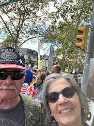 NYC turned out! ZA NYC HEGAMART GIFTS & LUGGAGE МАРСКАИПТАУТЦЕ i DaGaet  NOKNGS . NYC turned out!