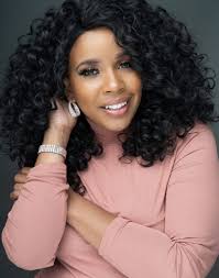 Are there photographers experienced with pageant queens and editing?