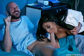 ▷ Audrey Bitoni en The Insomniac Sucker (foto 3) | Brazzers