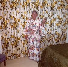 What Do You Mean Does The Carpet Match The Drapes Jesus Minnie It S Pretty Clear That It Does Not Vintage Photos Retro Photo Vintage Photographs